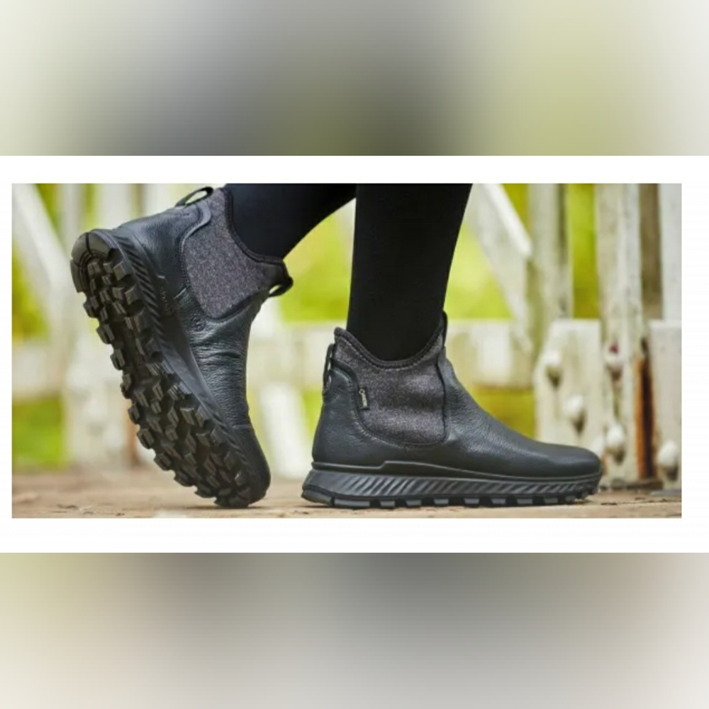 ECCO Exostrike Rivel Yak Leather Women's Chelsea  Boots Dark Navy - 39 EUR